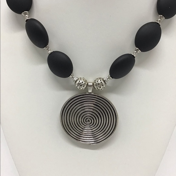 Black And Silver Necklace - Picture 8 of 8